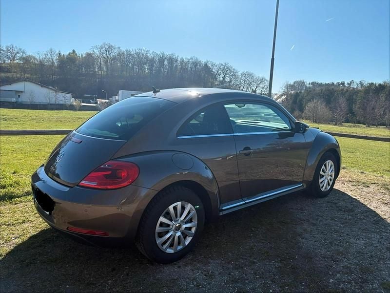 Second-hand VW Beetle 105 CP (77 kW) 2012 Maro Hatchback