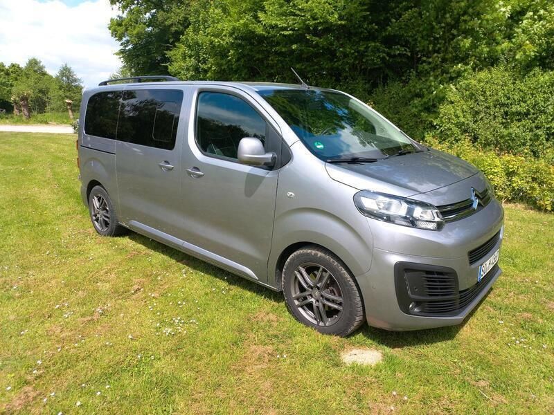 Silber Gebraucht 2019 Citroën Jumpy Van / Kleinbus | 21.900 € (Teuer) - Bild 1/4