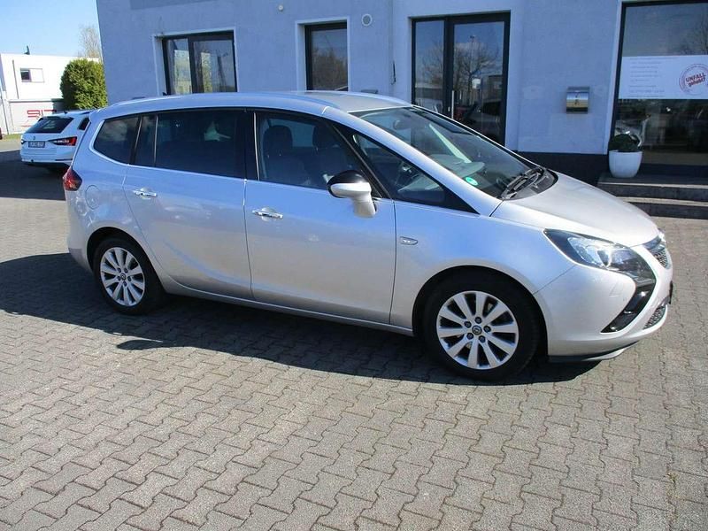 Gebraucht Opel Zafira 165 PS (121 kW) 2012 Silber Van / Kleinbus
