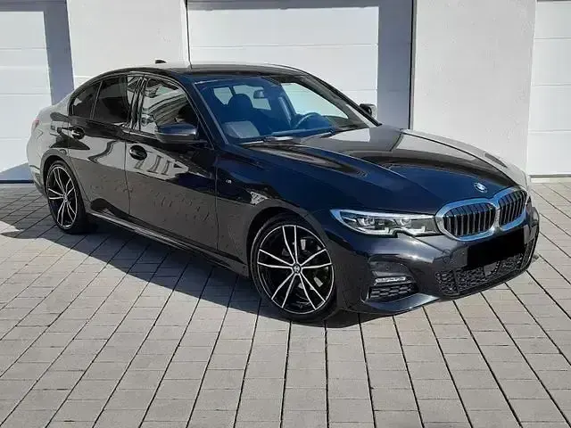 Gebraucht BMW 320 Sport Line 220 PS (161 kW) 2020 Schwarz Limousine