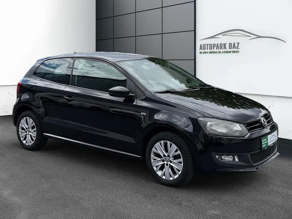 Gebraucht VW Polo Life 90 PS (66 kW) 2013 Schwarz Kleinwagen