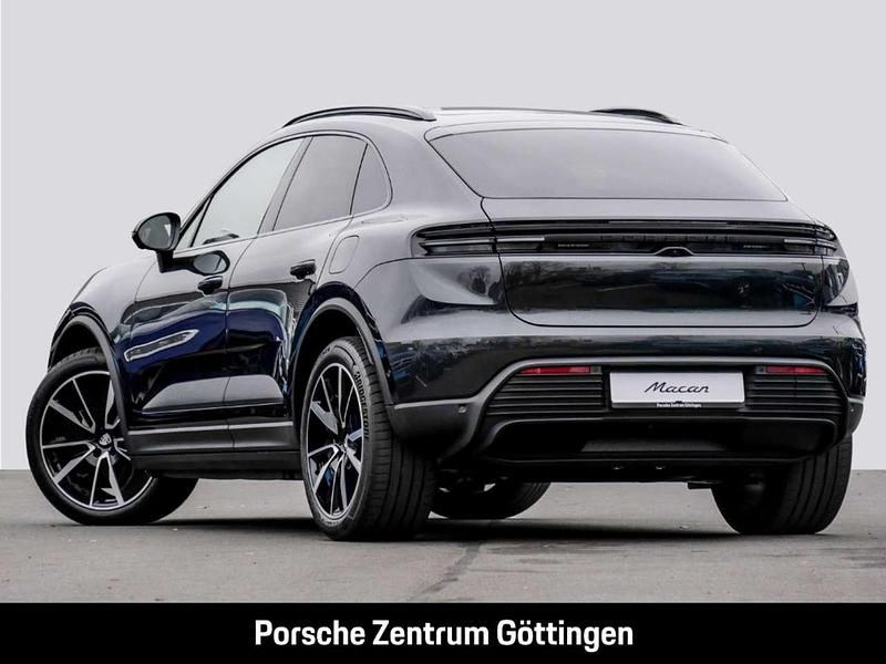 Gebraucht Porsche Macan 300 kW (408 PS) 2024 Vulkangraumetallic SUV