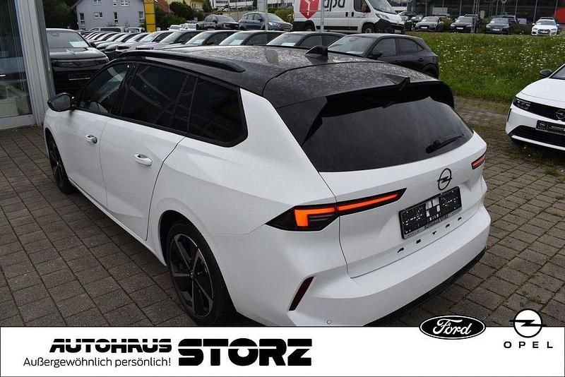 Neu Opel Astra Edition 131 PS (96 kW) 2025 Arktis weiß Kombi