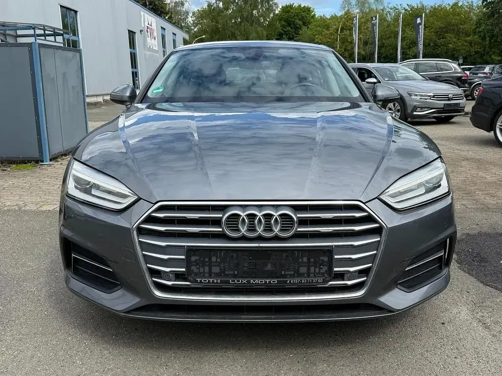 Gebraucht Audi A5 Sport 170 PS (125 kW) 2019 Grau Coupé