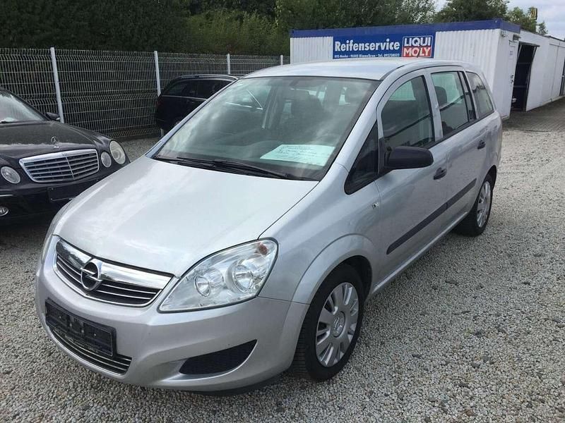 Silber Gebraucht 2009 Opel Zafira Van / Kleinbus | 2.000 € (Superpreis) - Bild 1/4
