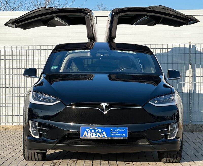 Schwarz Gebraucht 2017 Tesla Model X SUV | 24.950 € (Fairer Preis) - Bild 1/4