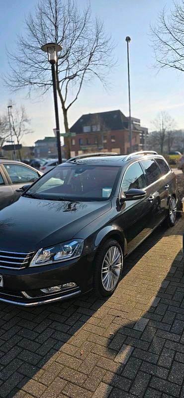 Gebraucht VW Passat 140 PS (102 kW) 2014 Braun Kombi
