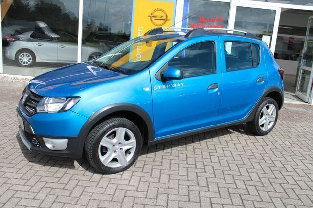 Gebraucht Dacia Sandero Stepway 90 PS (66 kW) 2014 Blau Kleinwagen