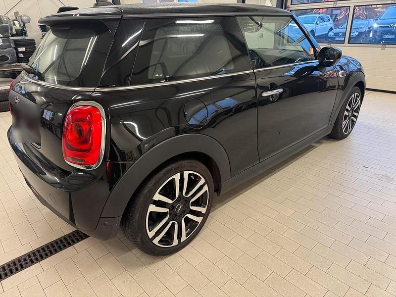 Gebraucht Mini ONE 102 PS (75 kW) 2019 Schwarz Kleinwagen
