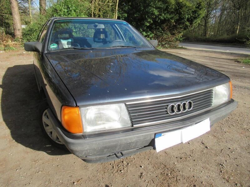 Blau Gebraucht 1989 Audi 100 Limousine | 4.500 € - Bild 1/3