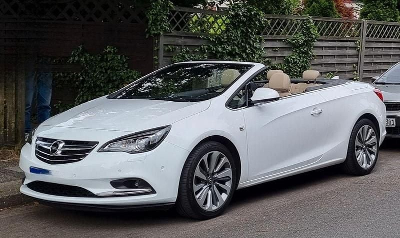 Gebraucht Opel Cascada Innovation 200 PS (147 kW) 2016 Weiß Cabrio