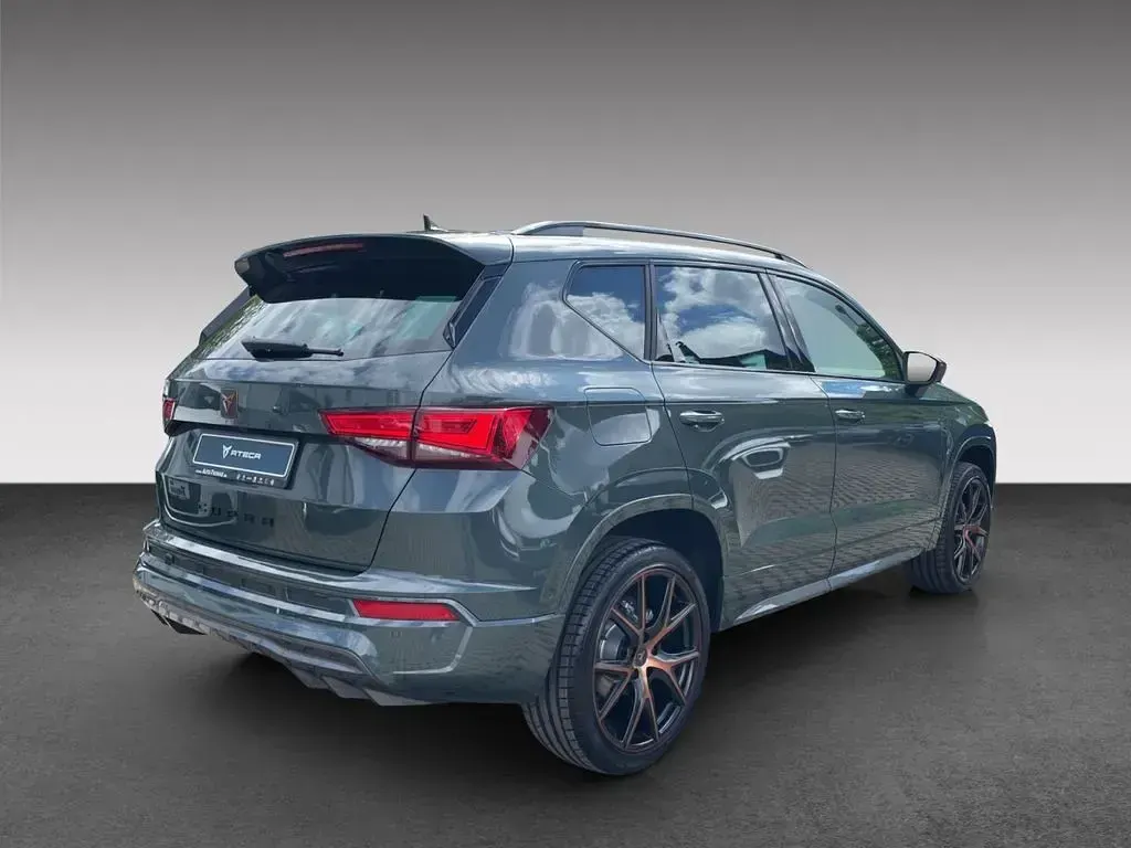 Neu Cupra Ateca 150 PS (110 kW) 2026 Dark forest grün SUV