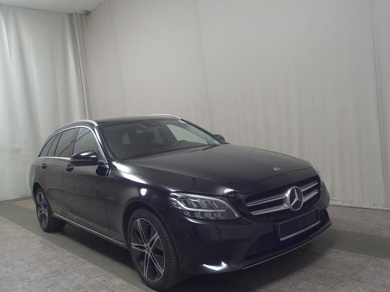 Gebraucht Mercedes C300e 306 PS (225 kW) 2020 Schwarz Limousine