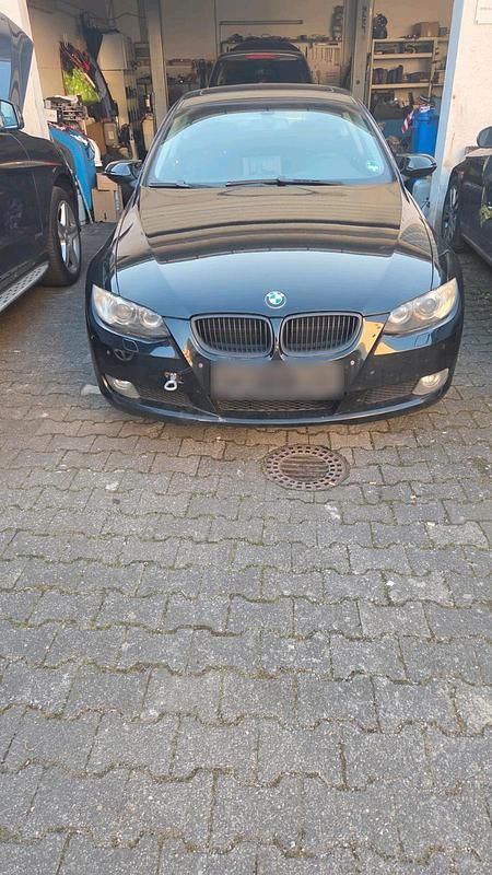 Gebraucht BMW 330 272 PS (200 kW) 2008 Schwarz Coupé