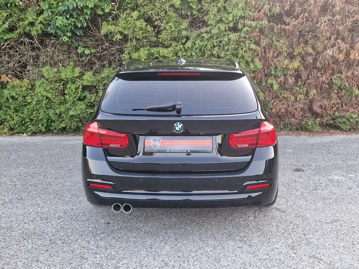 Gebraucht BMW 318 Advantage 136 PS (100 kW) 2018 Schwarz ii Kombi