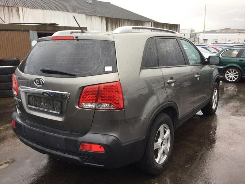 Gebraucht Kia Sorento Attract 174 PS (127 kW) 2010 Silber SUV