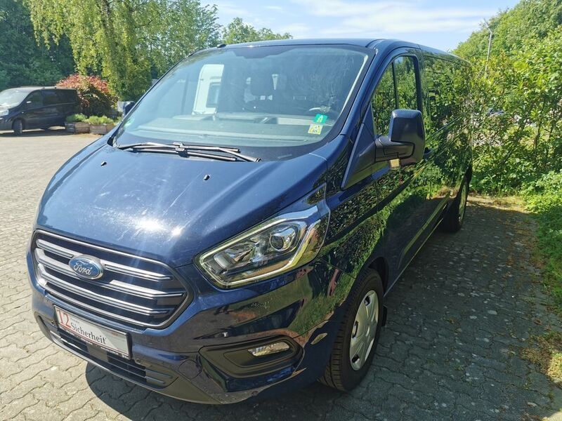 Second-hand Ford Transit 105 CP (77 kW) 2019 Albastru Break