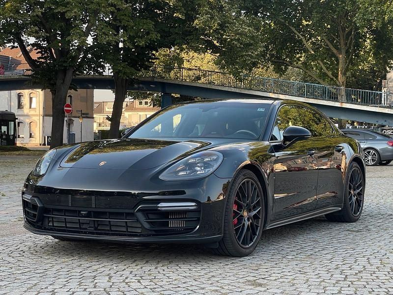 Schwarz Gebraucht 2019 Porsche Panamera GTS Limousine | 71.000 € - Bild 1/4