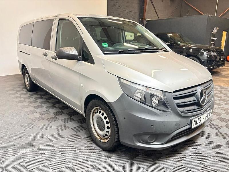 Gebraucht Mercedes Vito 163 PS (119 kW) 2021 Silber Van