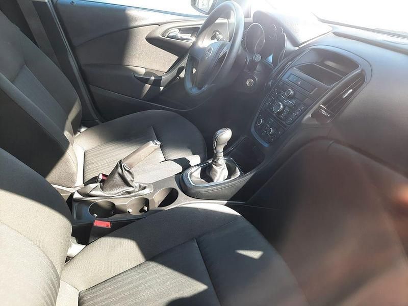 Gebraucht Opel Astra Selection 87 PS (63 kW) 2010 Silber Limousine