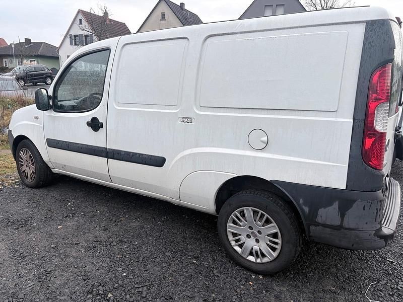 Weiß Gebraucht 2008 Fiat Doblò Van / Kleinbus | 2.150 € (Guter Preis) - Bild 1/4