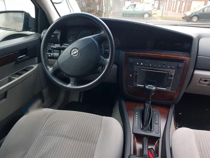 Gebraucht Opel Omega Design Edition 144 PS (105 kW) 2000 Grau Kombi