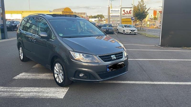 Silber Gebraucht 2017 Seat Alhambra Van / Kleinbus | 19.500 € (Etwas zu teuer) - Bild 1/4