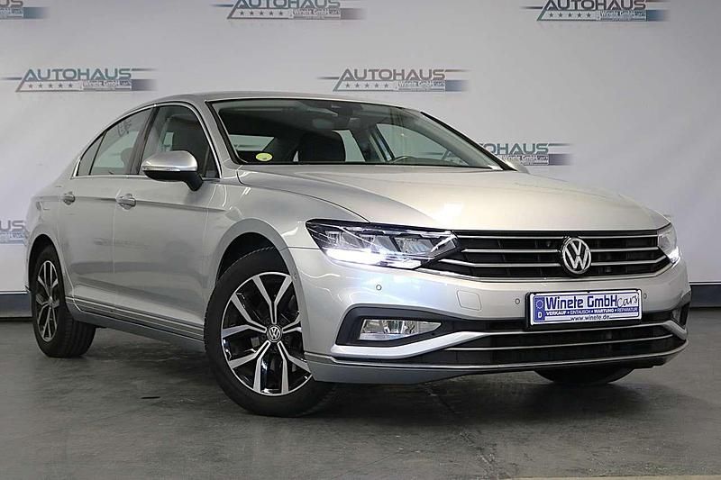 Grau Gebraucht 2020 VW Passat Elegance Limousine | 20.990 € (Fairer Preis) - Bild 1/4