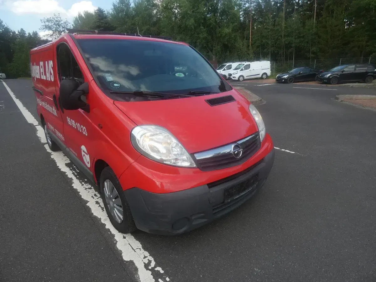 Gebraucht Opel Vivaro 90 PS (66 kW) 2013 Grau Van / Kleinbus