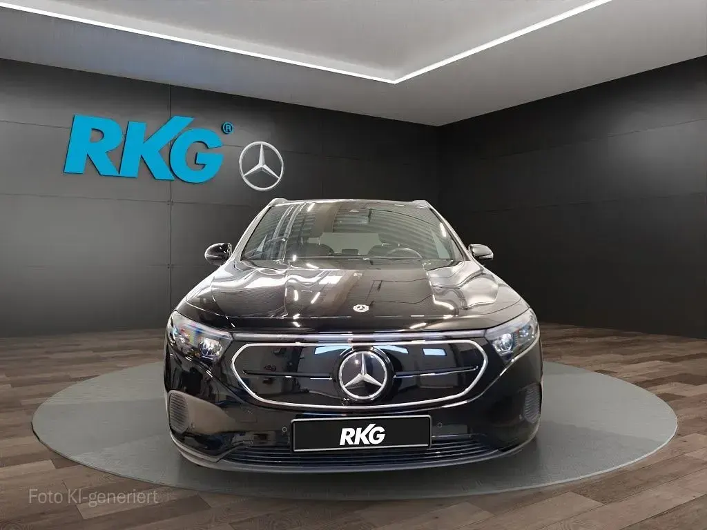 Gebraucht Mercedes EQA300 Progressive 167 kW (228 PS) 2023 Schwarz SUV