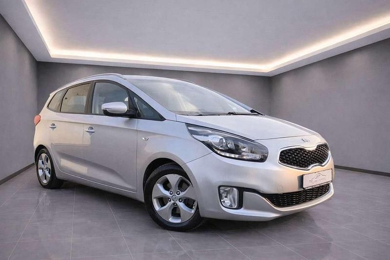 Gebraucht Kia Carens 136 PS (100 kW) 2015 Silber Van / Kleinbus