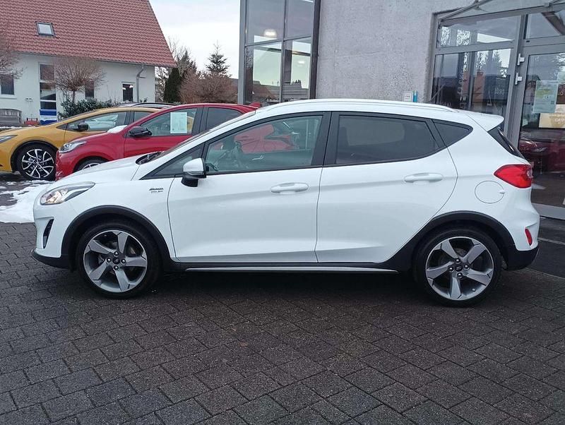 Gebraucht Ford Fiesta Active 101 PS (74 kW) 2019 Weiß Kleinwagen
