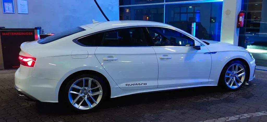 Gebraucht Audi A5 Sportback S-Line 245 PS (180 kW) 2020 Weiß Kleinwagen
