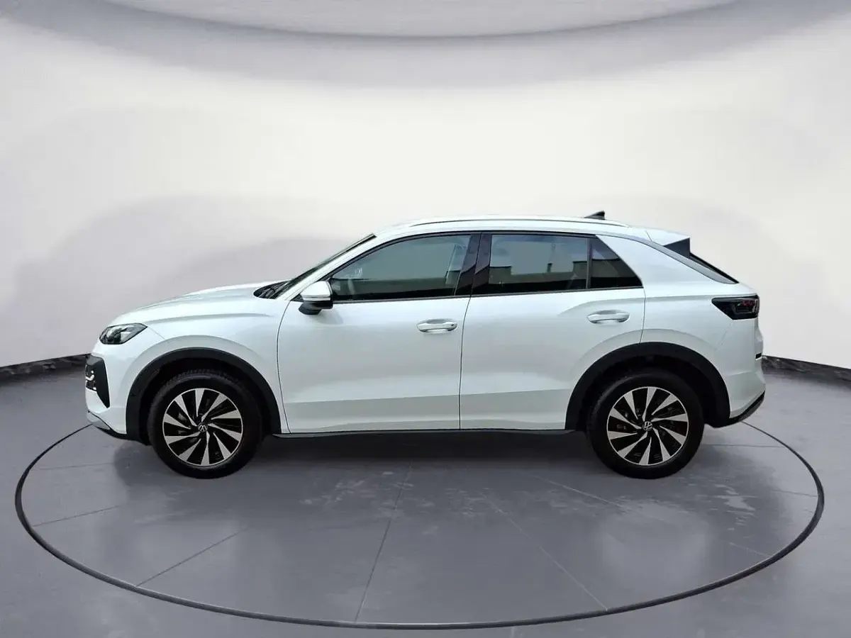 Neu VW T-Roc Style 116 PS (85 kW) 2026 Pure white SUV