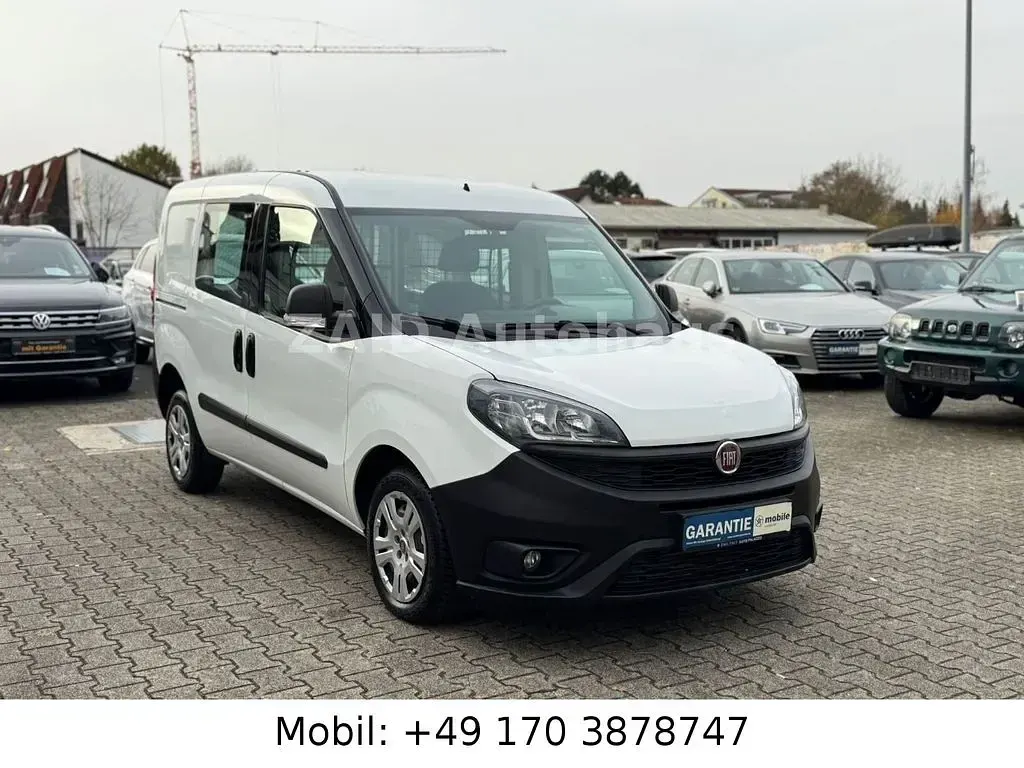 Gebraucht Fiat Doblò 105 PS (77 kW) 2020 Weiß Van / Kleinbus