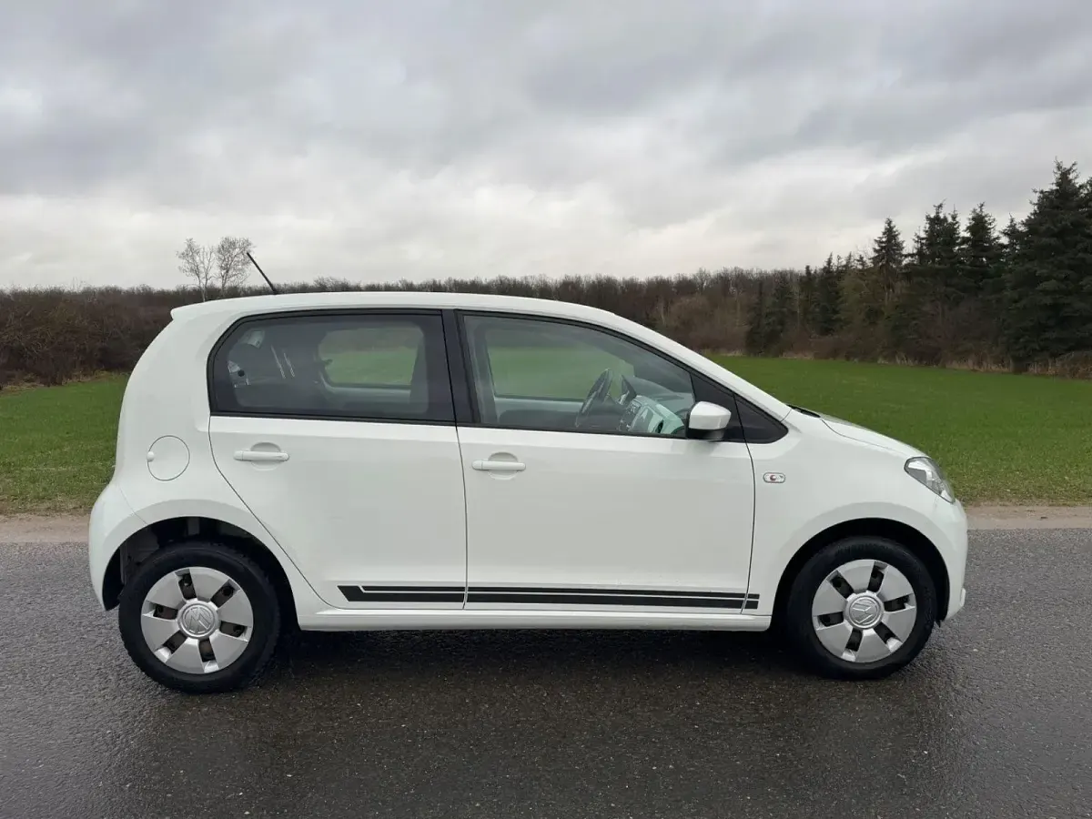 Usado VW up! move up! 60 CV (44 kW) 2016 Blanco Utilitario