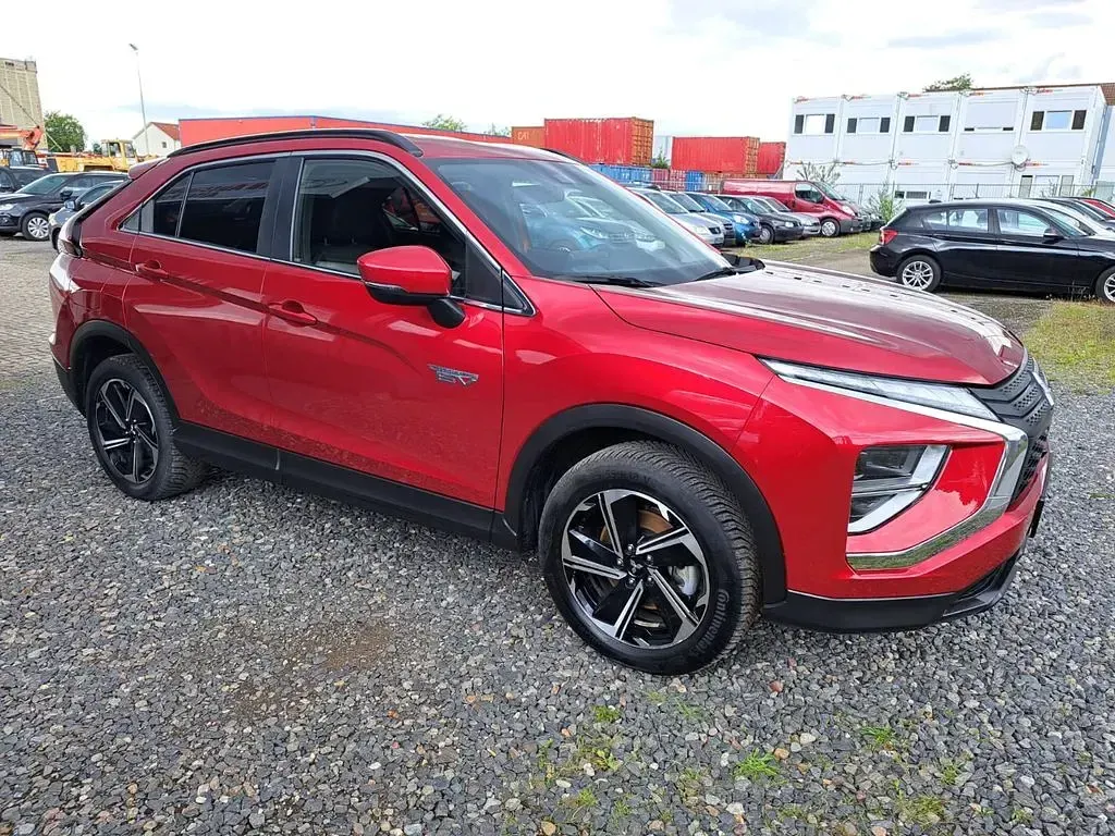 Używany Mitsubishi Eclipse Cross 98 KM (72 kW) 2022 Czerwony SUV