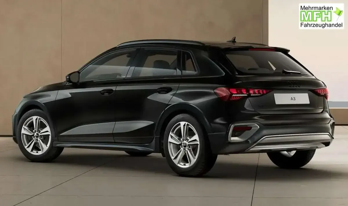Neu Audi A3 204 PS (150 kW) 2026 Mythosschwarz metallic SUV