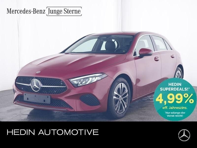 Rot Gebraucht 2024 Mercedes A220 Progressive Limousine | 34.440 € (Guter Preis) - Bild 1/4