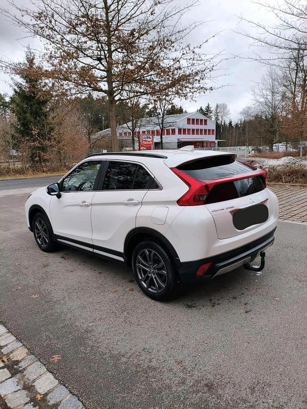 Gebraucht Mitsubishi Eclipse Cross 163 PS (119 kW) 2020 Weiß SUV