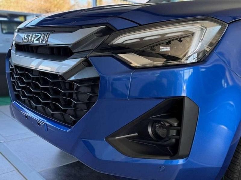 Neu Isuzu D-Max 163 PS (119 kW) 2025 Biarritz blue Abholung