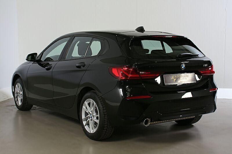 Gebraucht BMW 118 Advantage 136 PS (100 kW) 2021 Saphirschwarz (metallic) Kleinwagen