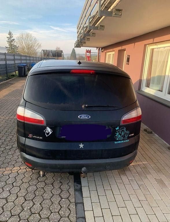 Gebraucht Ford S-MAX Titanium 140 PS (102 kW) 2009 Schwarz Van / Kleinbus