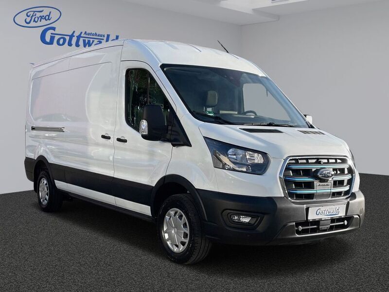 Weiß Gebraucht 2022 Ford E-Transit Trend Van | 35.490 € (Etwas zu teuer) - Bild 1/4