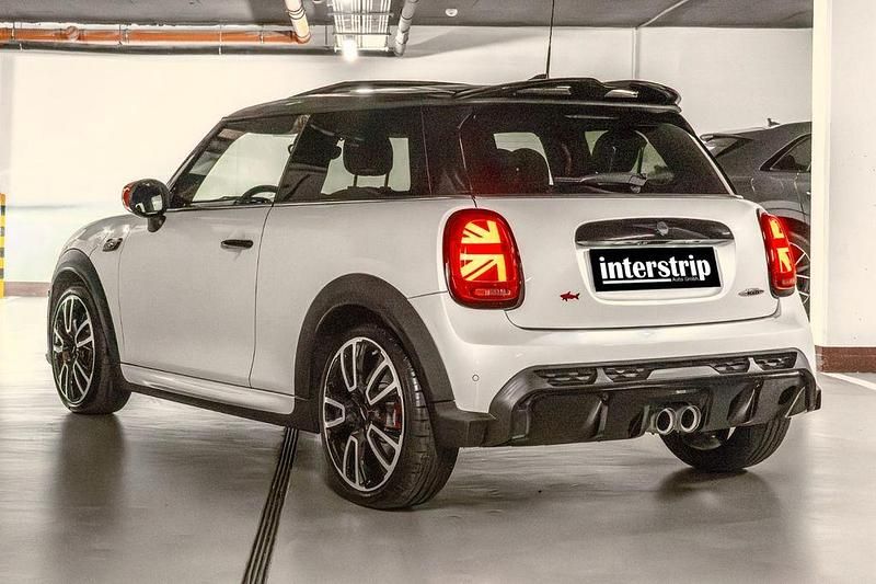 Gebraucht Mini John Cooper Works 231 PS (169 kW) 2023 Nanuq white Kleinwagen