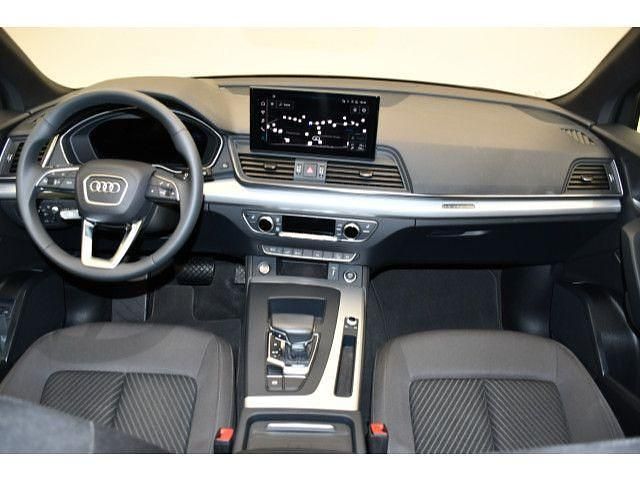 Second-hand Audi Q5 Advanced 265 CP (194 kW) 2022 Gri SUV