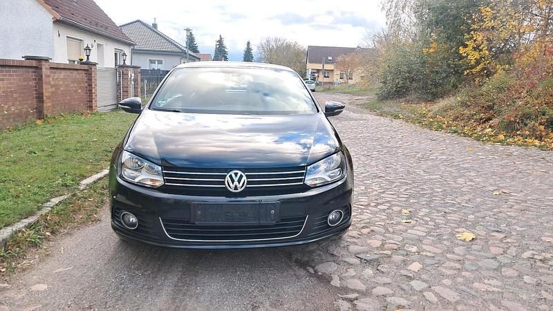 Gebraucht VW Eos 160 PS (117 kW) 2011 Schwarz Cabrio