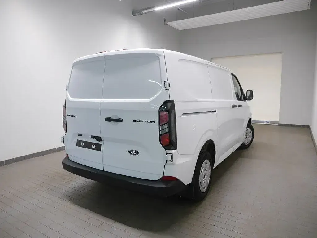 Gebraucht Ford Transit Custom Trend 136 PS (100 kW) 2025 Weiß Van / Kleinbus