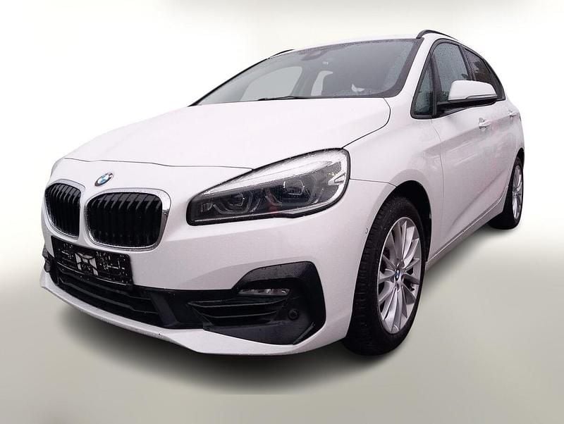 Weiss Gebraucht 2019 BMW 218 Active Tourer Sport Line Van / Kleinbus | 18.788 € (Fairer Preis) - Bild 1/4