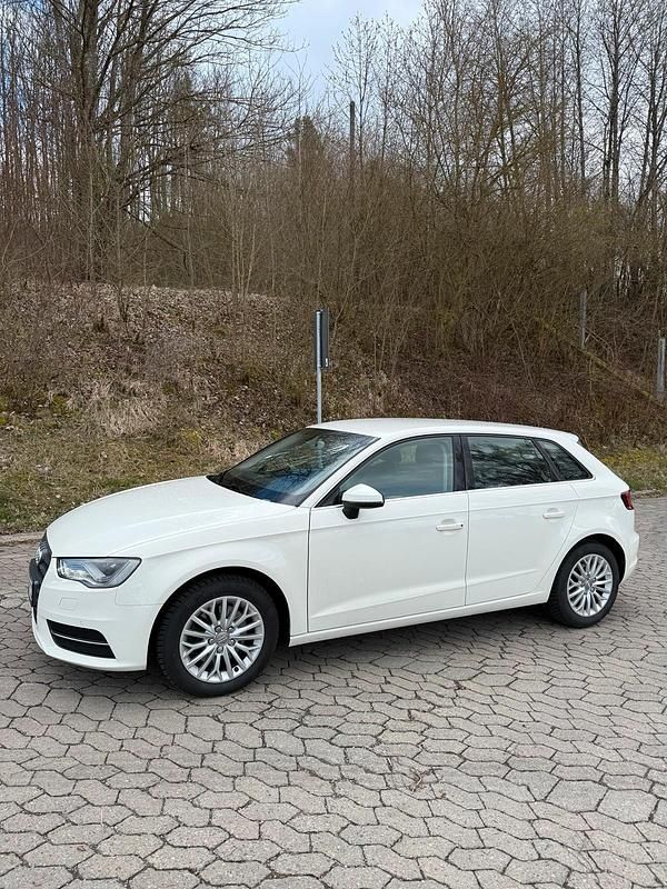 Gebraucht Audi A3 184 PS (135 kW) 2014 Weiß Kleinwagen